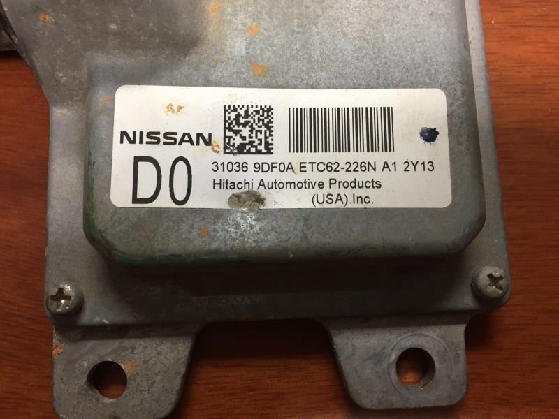 Transmission Control Module (TCM) from a 2013 Nissan Maxima, photo 1