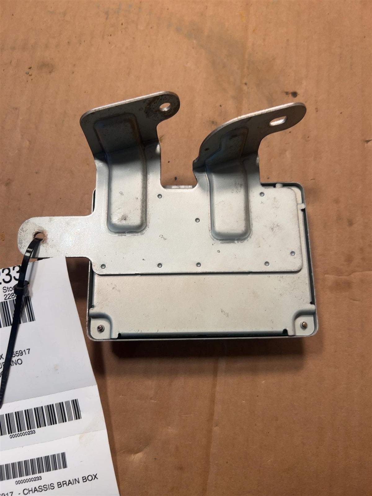 Transmission Control Module (TCM) from a 2004 Nissan Murano, photo 2
