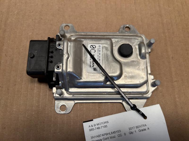 Transmission Control Module (TCM) from a 2017 Nissan Sentra, photo 1