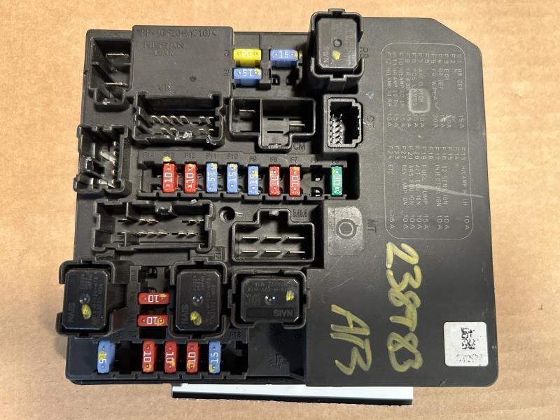 Power Supply Module from a 2012 Nissan Versa, photo 2