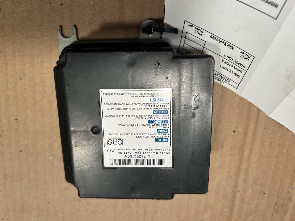 Air Bag Control Module from a 2018 Honda Civic, photo 1