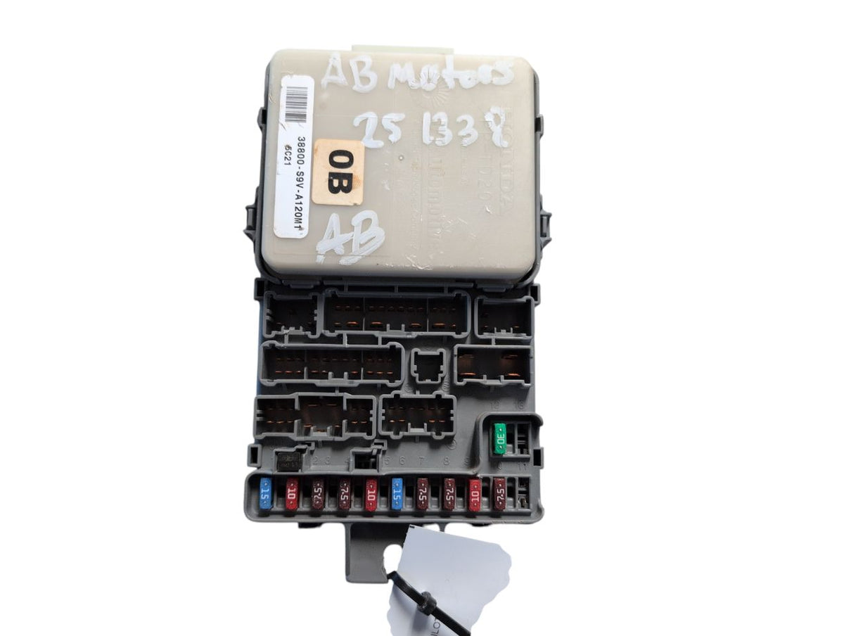 Multiplex Control Module from a 2005 Honda Pilot, photo 3