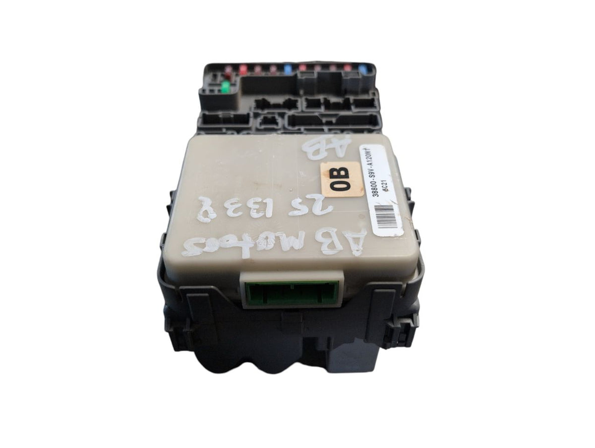 Multiplex Control Module from a 2005 Honda Pilot, photo 4