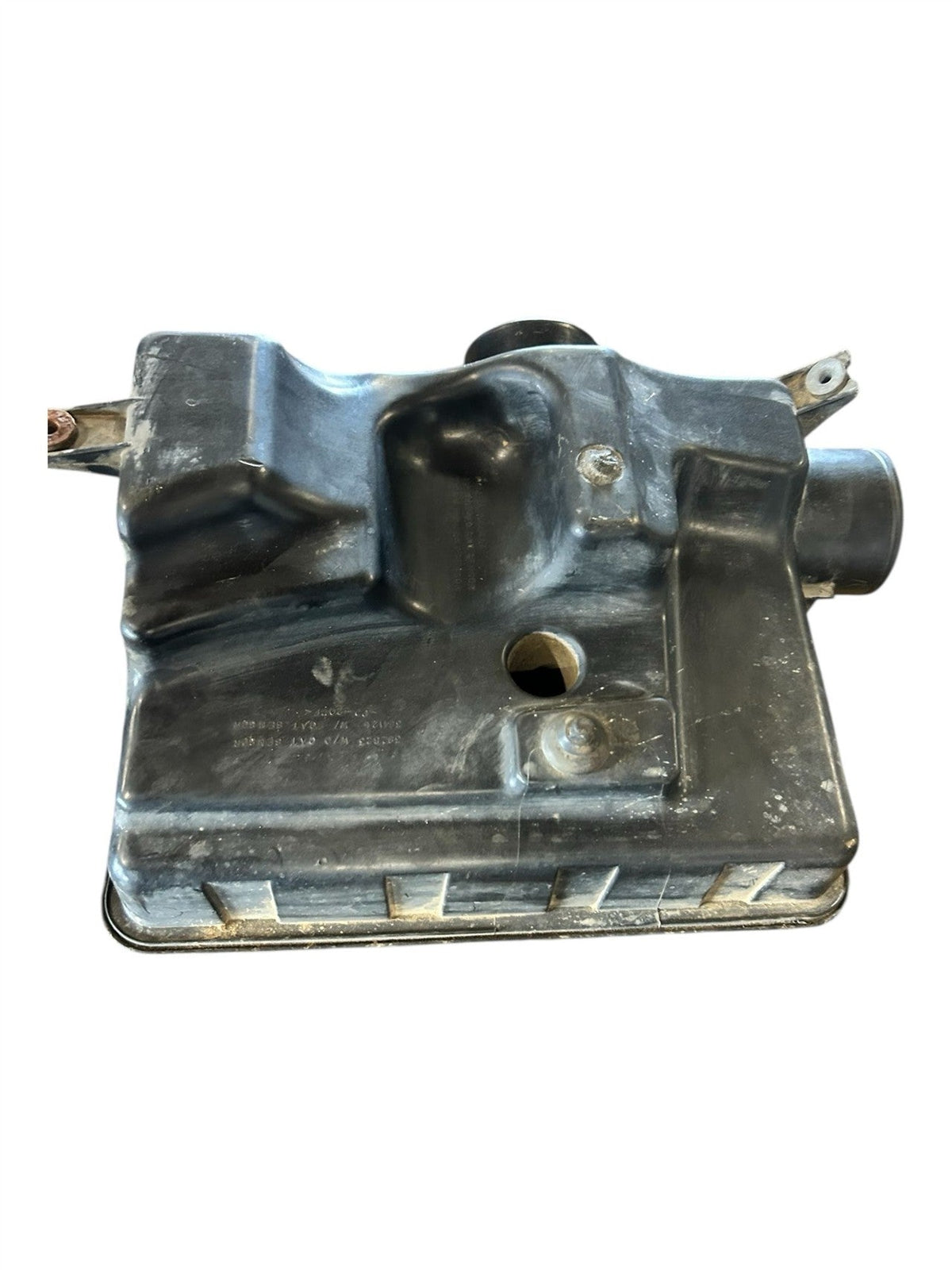 Air Filter Box from a 2005 Dodge Ram 1500, photo 1
