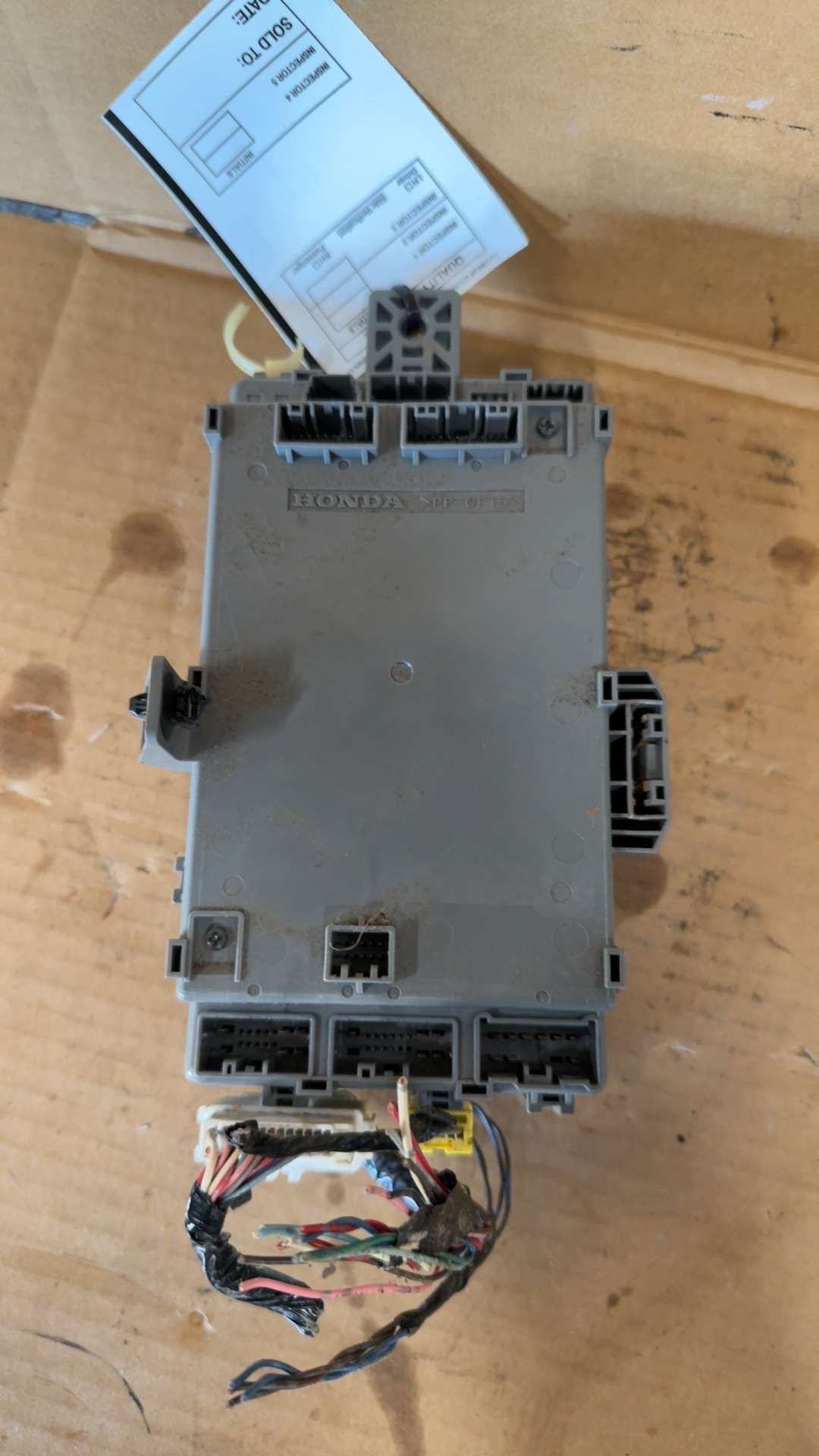 Interior Fuse Box from a 2014 Honda Accord, photo 3