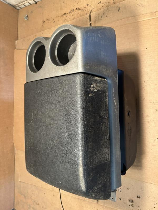 Center Console from a 2008 Ford F-150, front, photo 1