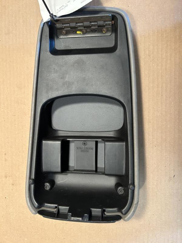 Center Console from a 2007 Ford, front, photo 2