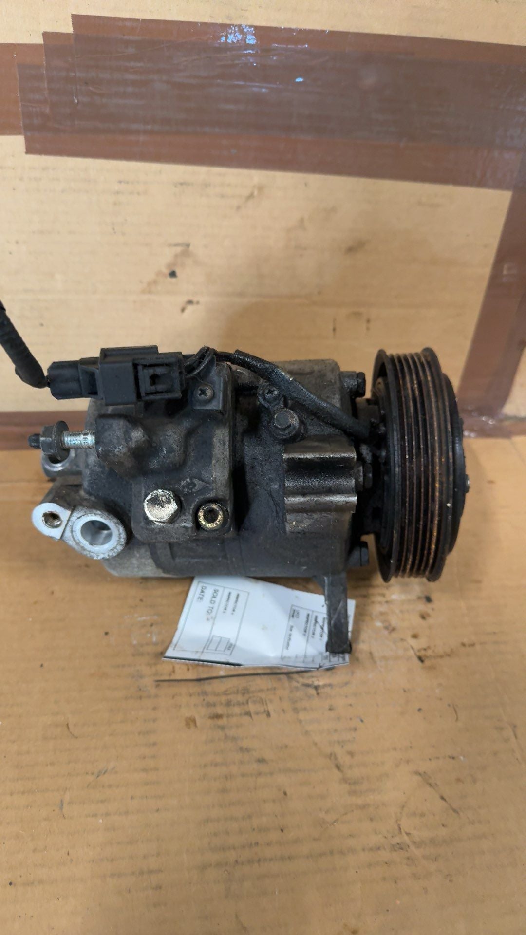 AC Compressor from a 2007 Buick Lucerne, photo 2