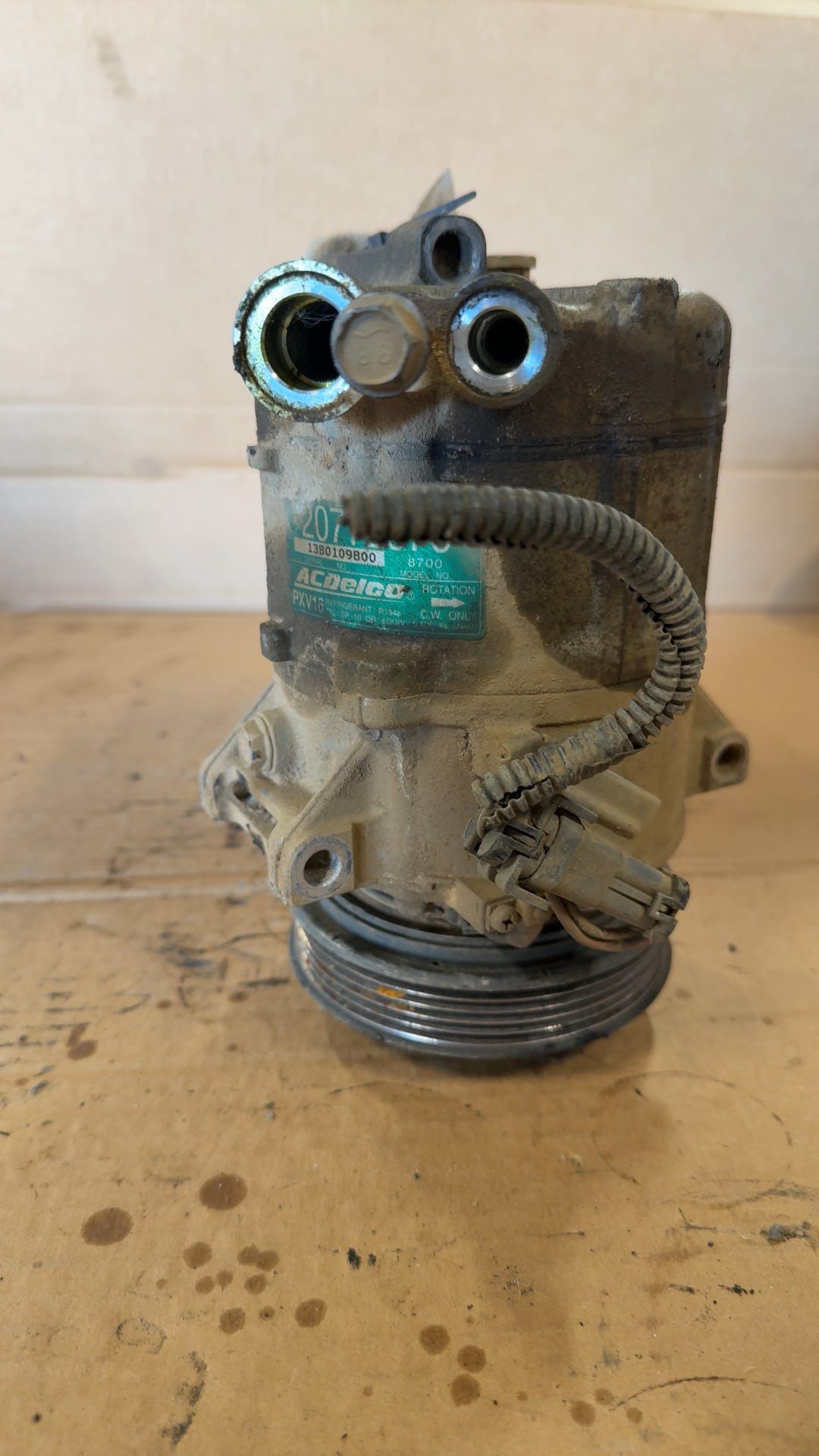 AC Compressor from a 2009 Chevrolet HHR, photo 2