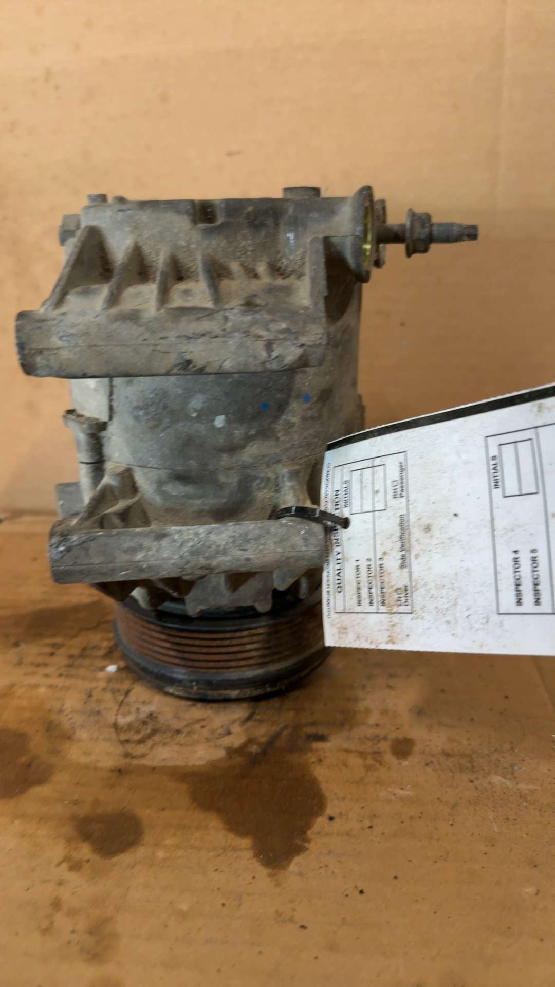AC Compressor from a 2005 Chevrolet Impala, photo 2