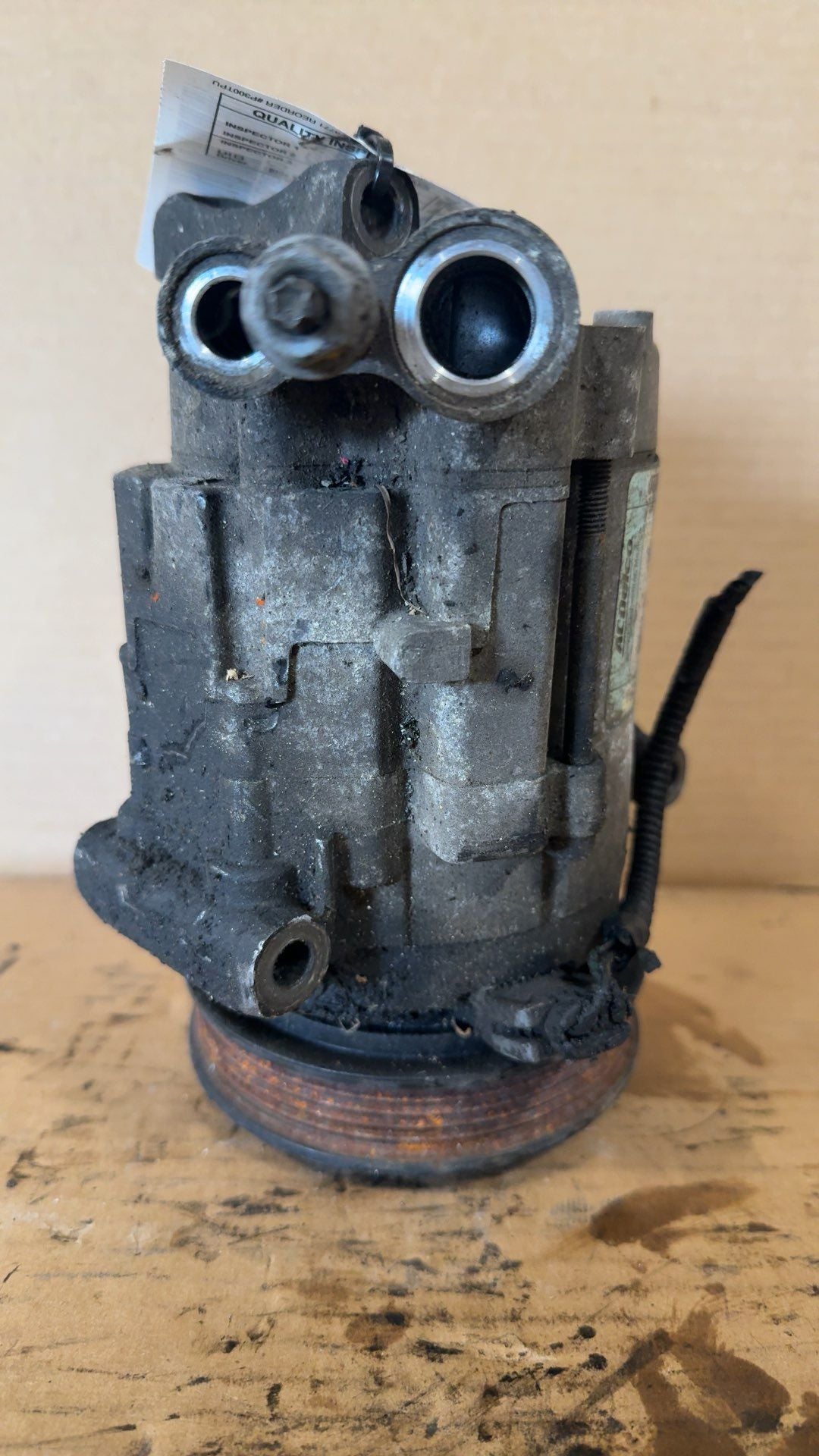 AC Compressor from a 2010 Chevrolet Equinox, photo 1