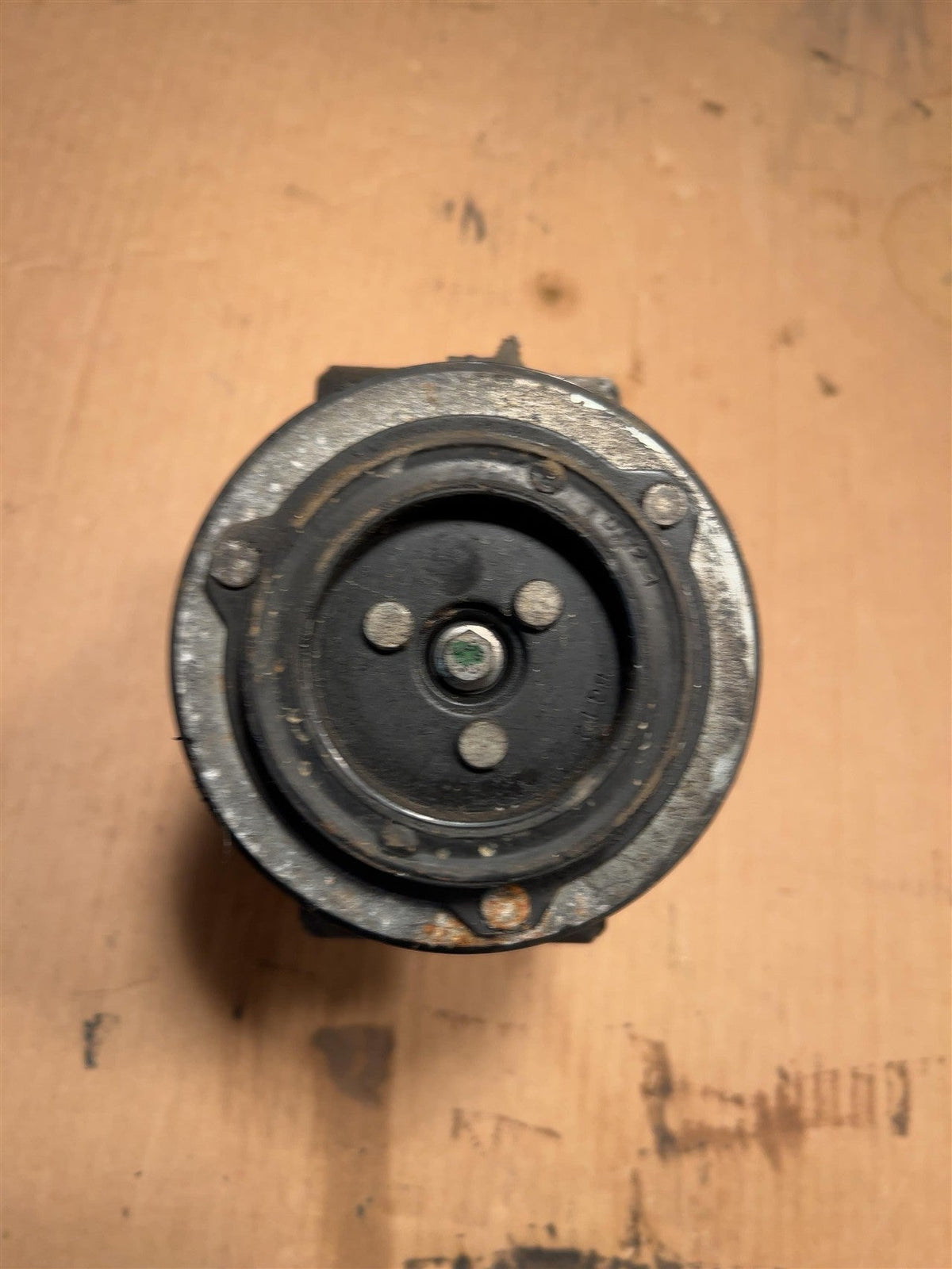 AC Compressor from a 2006 Dodge Ram 2500, photo 2