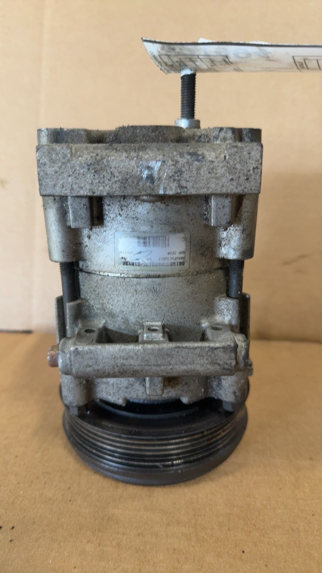 AC Compressor from a 2002 Ford Explorer, photo 2