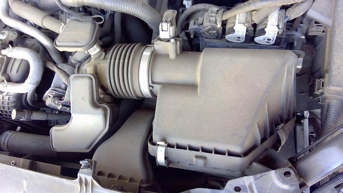 Air Filter Box from a 2019 Nissan Altima, photo 1