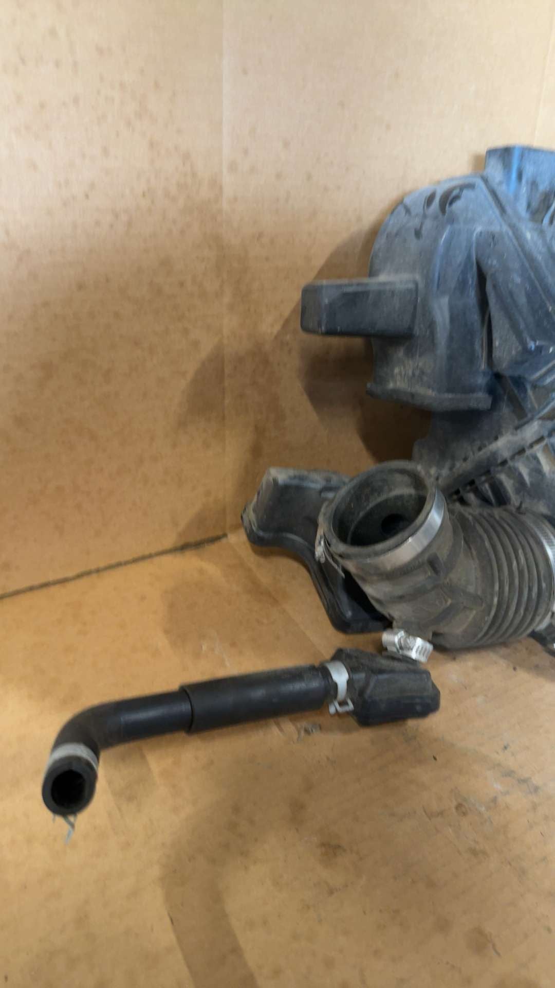 Air Filter Box from a 2019 Nissan Altima, photo 3