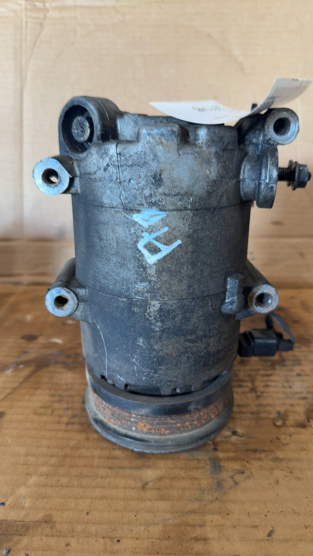 AC Compressor from a 2012 Ford Focus, photo 2
