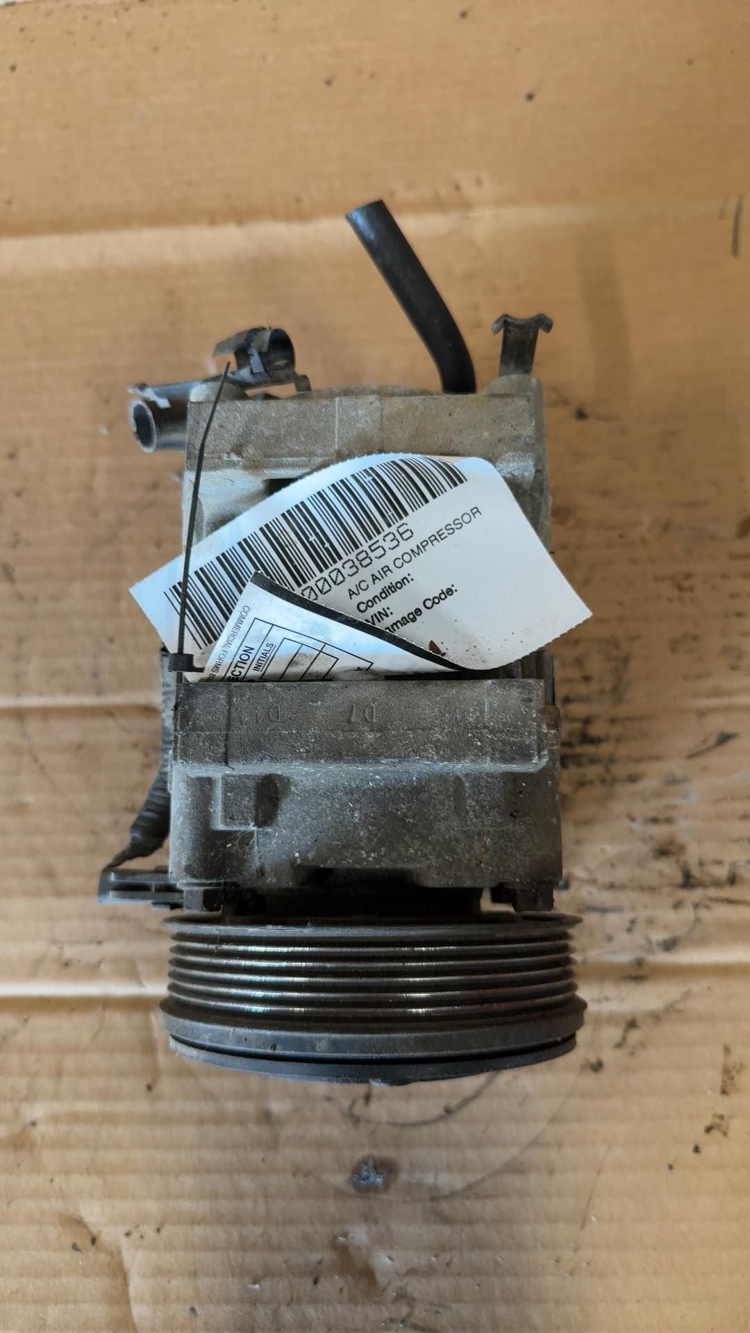 AC Compressor from a 1999 Ford Ranger, photo 2