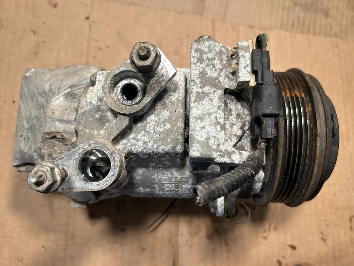 AC Compressor from a 2016 Ford F-150, photo 1