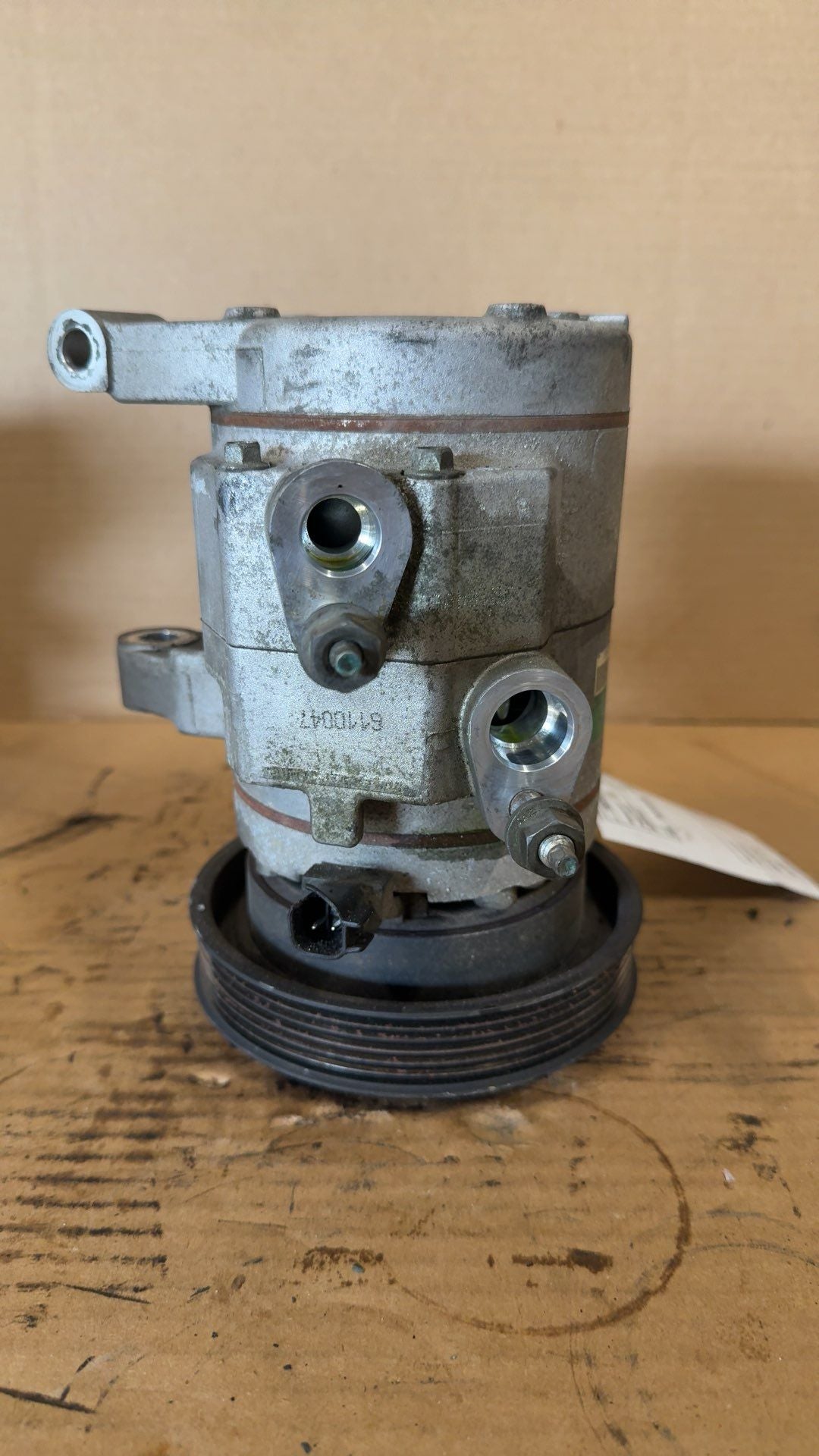 AC Compressor from a 2012 Jeep Liberty, photo 1