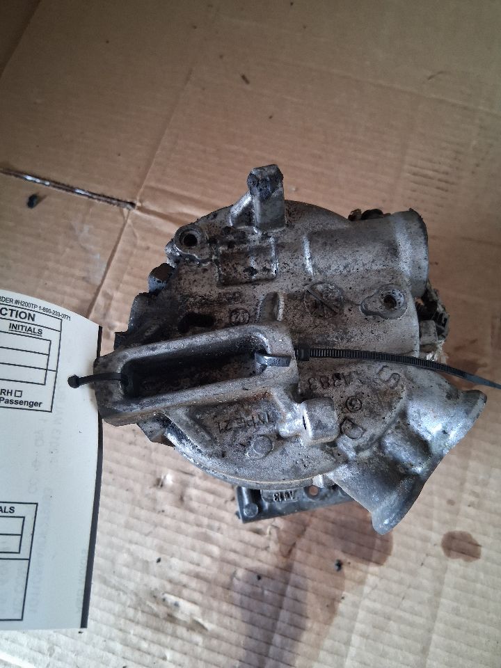 AC Compressor from a 2013 Chevrolet Malibu, photo 4