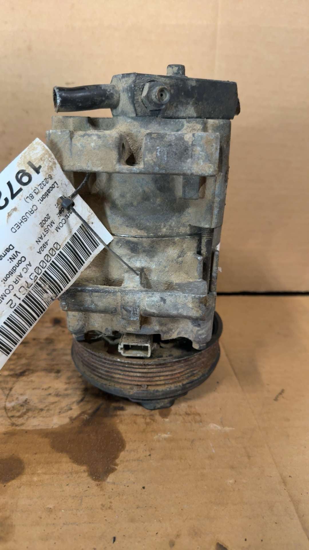 AC Compressor from a 2002 Ford Mustang, photo 1