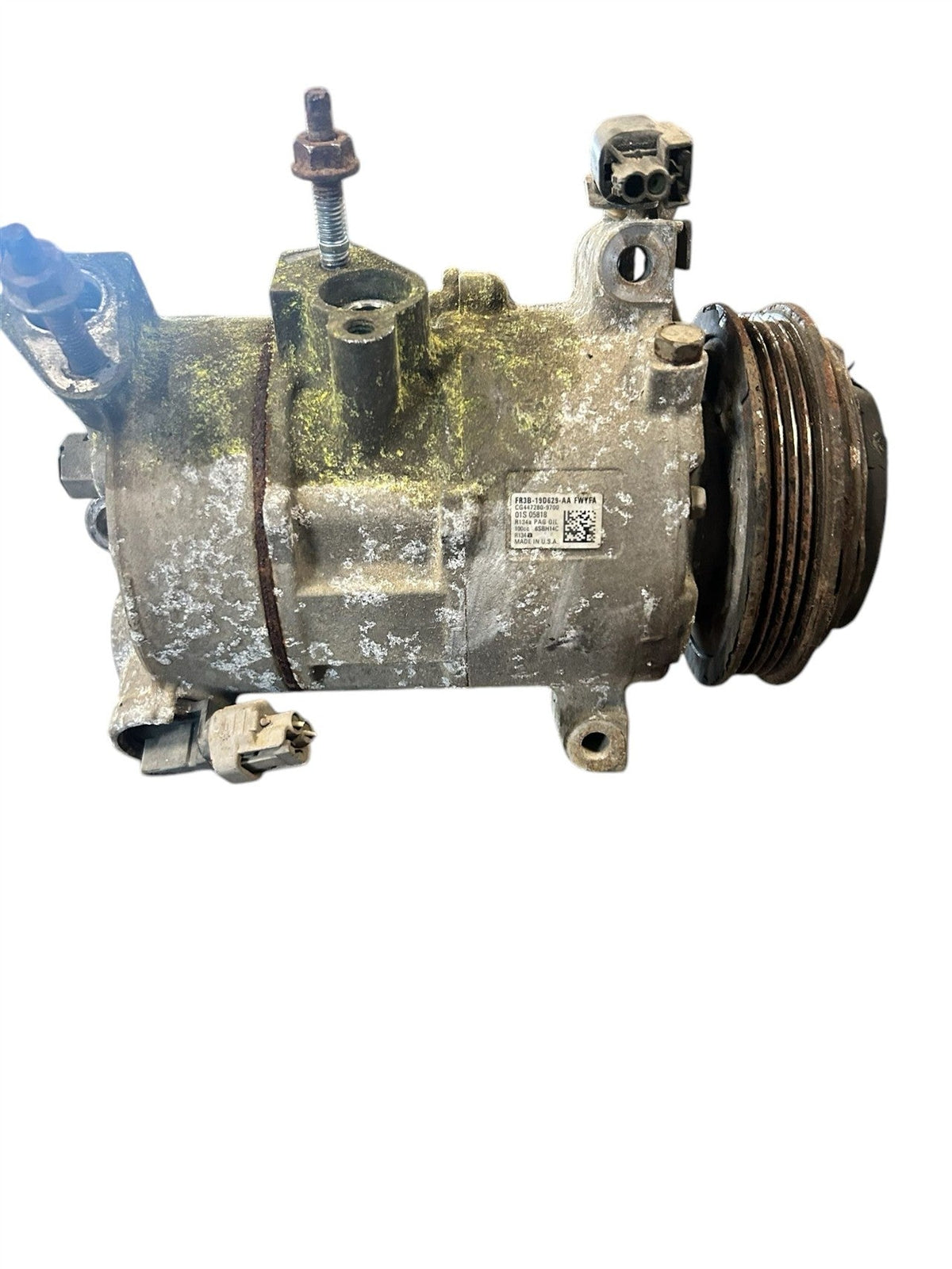 AC Compressor from a 2015 Ford Mustang, photo 2