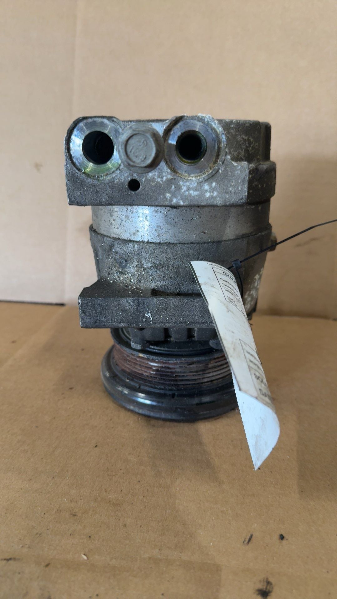 AC Compressor from a 2003 Pontiac Grand Am, photo 2