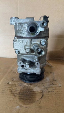 AC Compressor from a 2009 Audi A4, photo 1