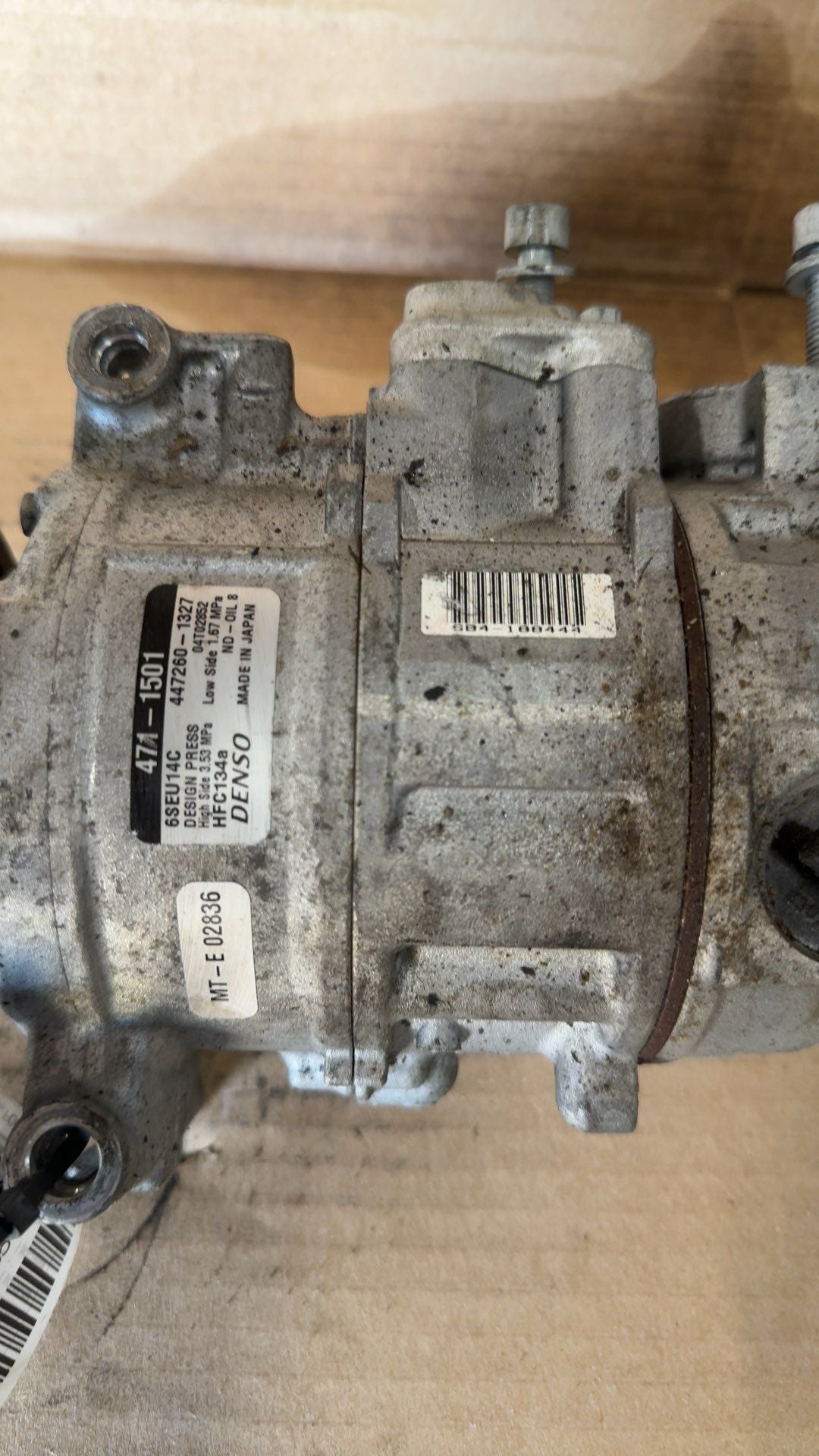 AC Compressor from a 2009 Audi A4, photo 4
