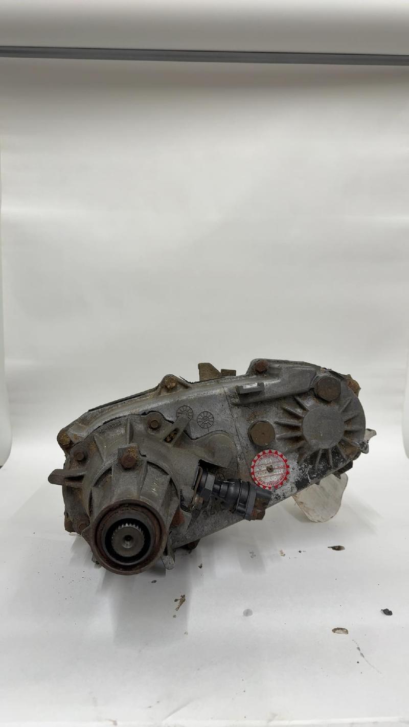 1995 Jeep Cherokee Transfer Case 4.0L NP231 6 Cylinder OEM