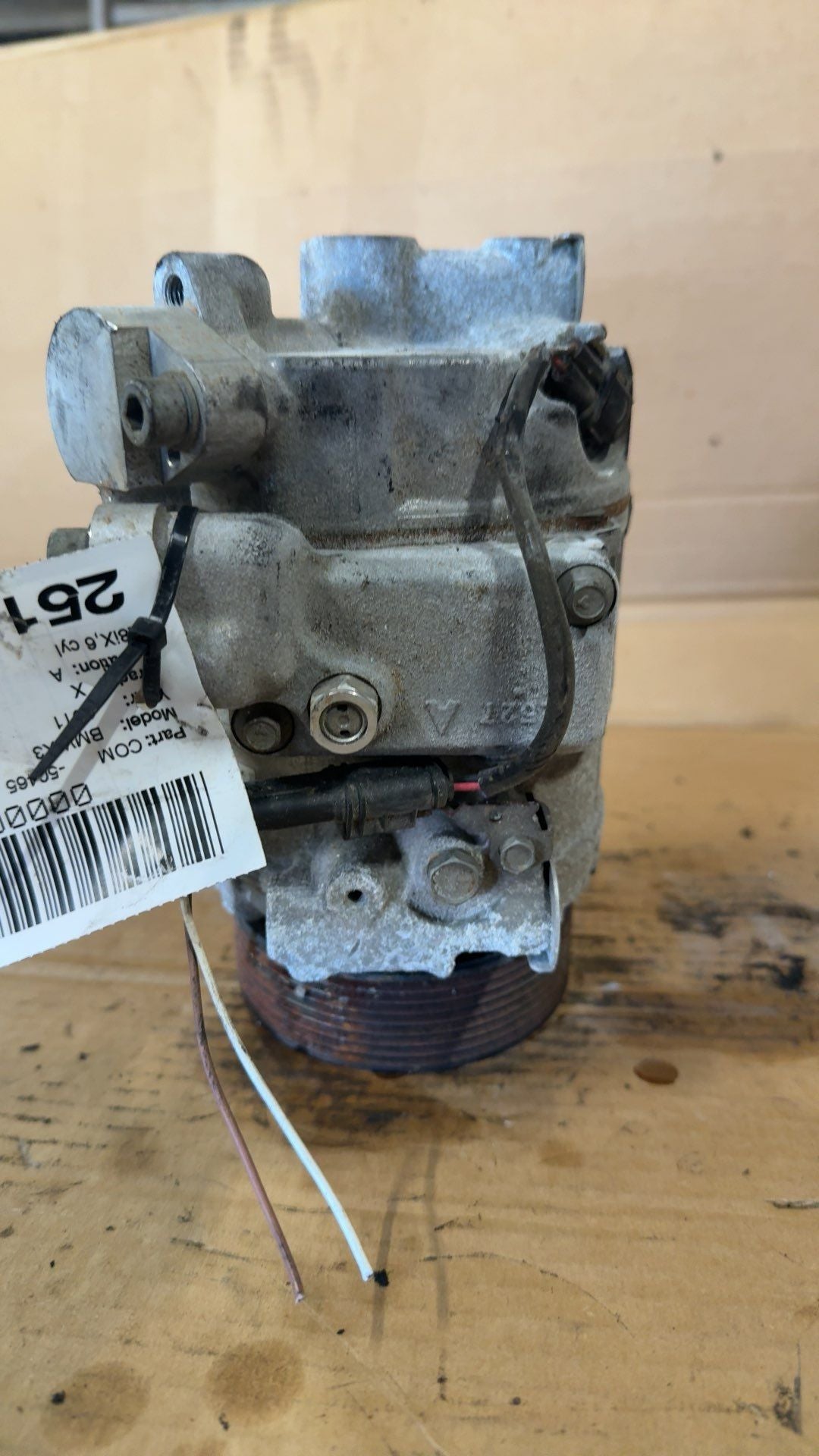 AC Compressor from a 2011 BMW X3, photo 2