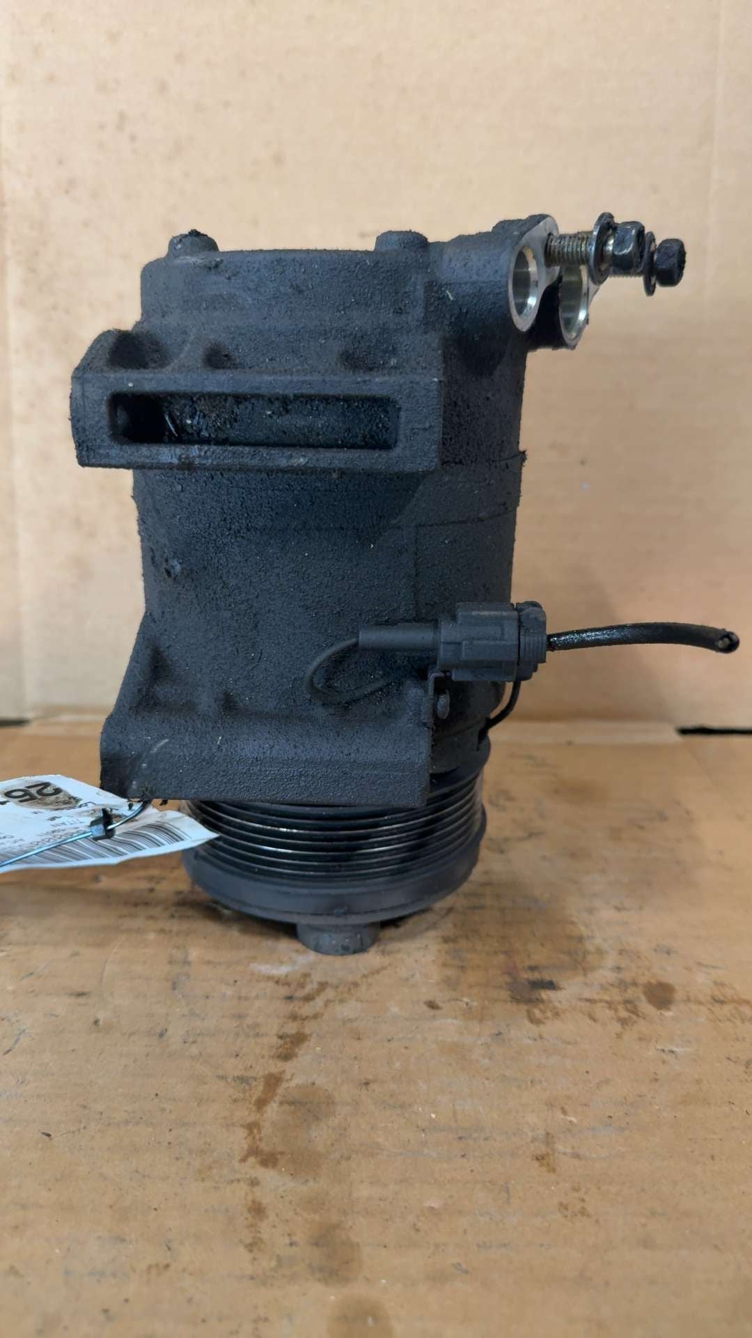 AC Compressor from a 2006 Nissan, photo 1