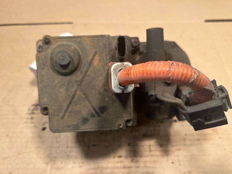 AC Compressor from a 2009 Nissan Altima, photo 2