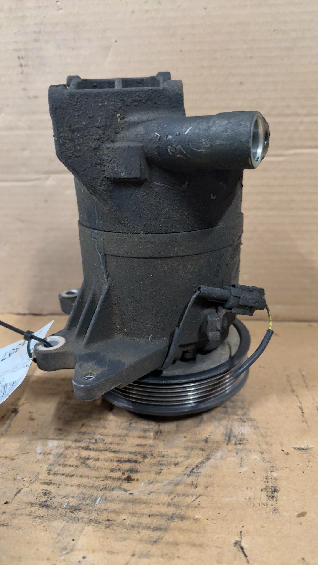 AC Compressor from a 2004 Nissan Maxima, photo 1