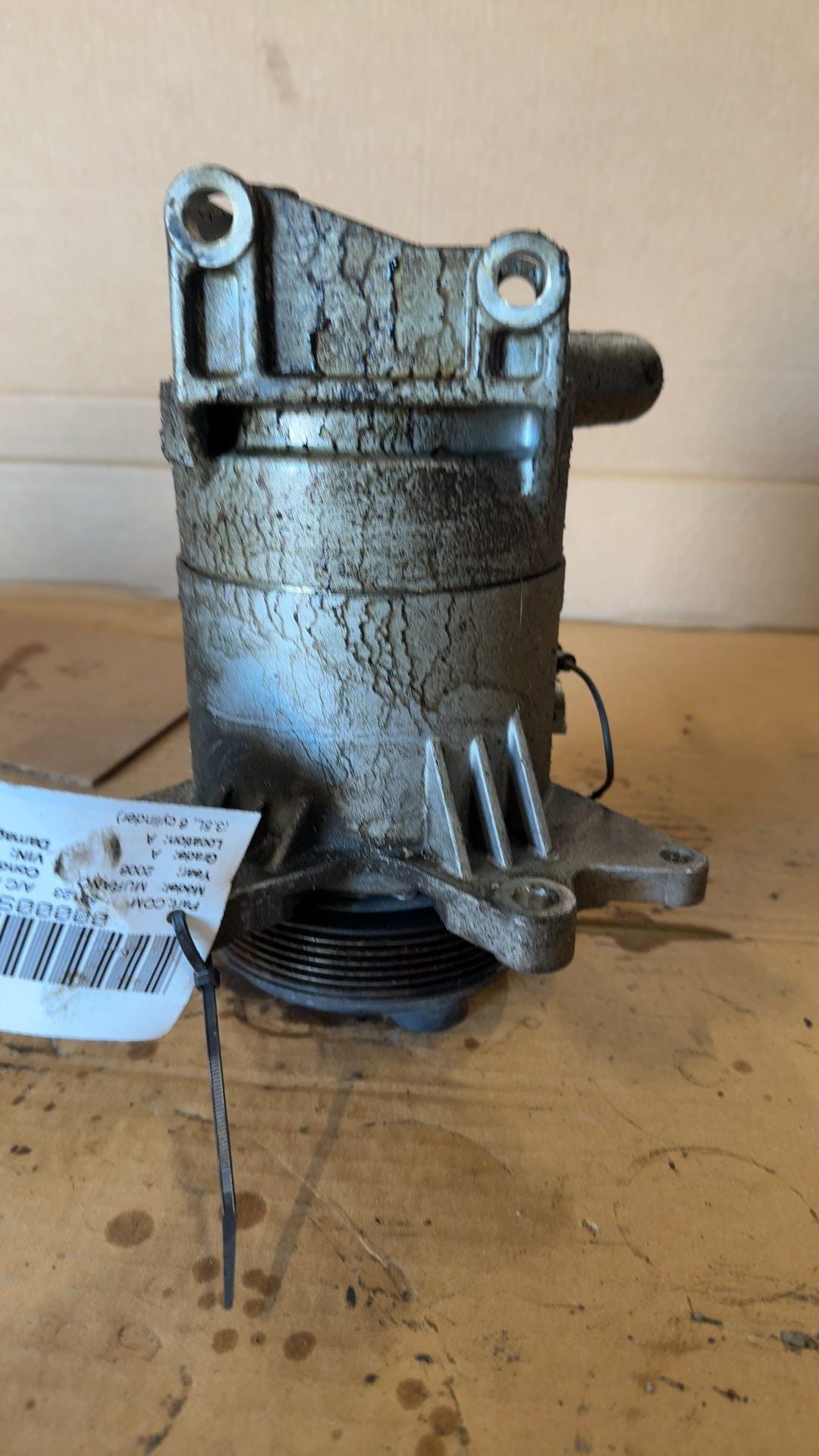 AC Compressor from a 2006 Nissan, photo 1