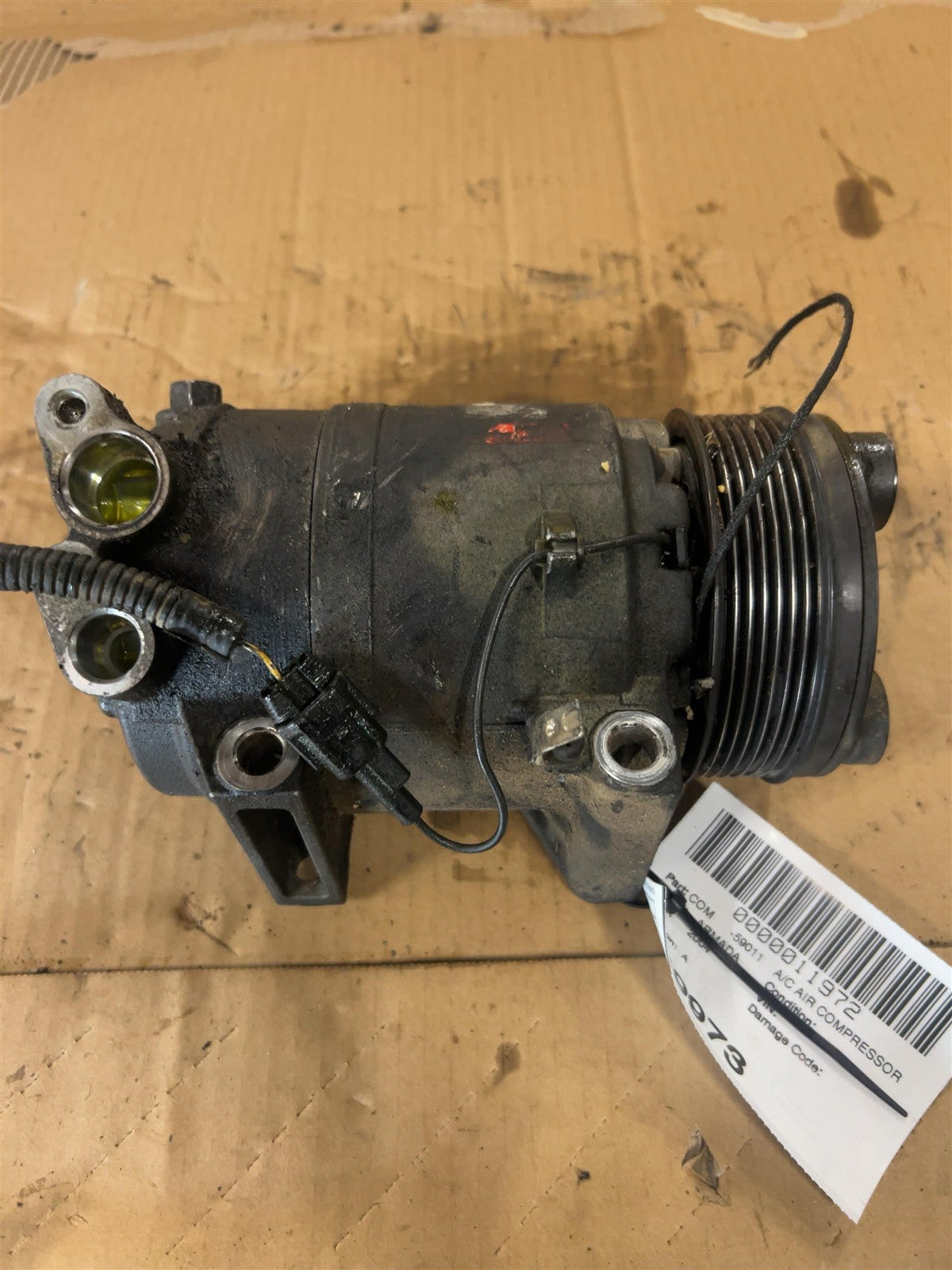 AC Compressor from a 2004 Nissan Armada, photo 1