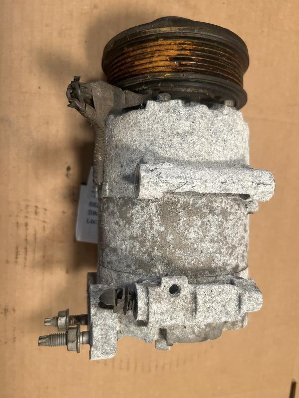 AC Compressor from a 2018 Ford Fiesta, photo 2