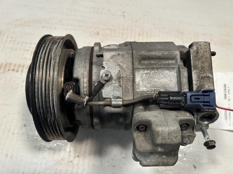 AC Compressor from a 2010 Honda Accord, photo 2