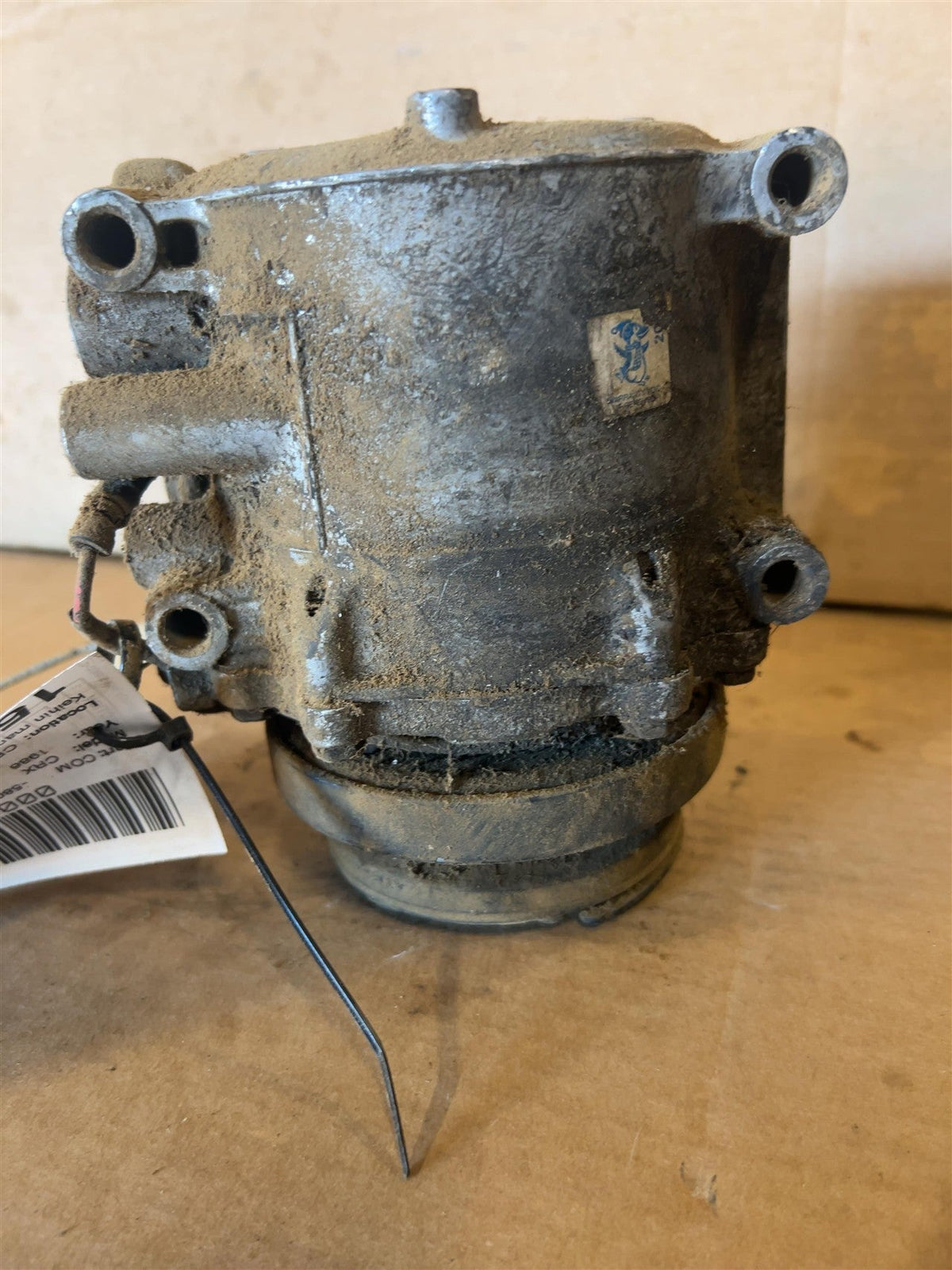 AC Compressor from a 1986 Honda CRX, photo 1