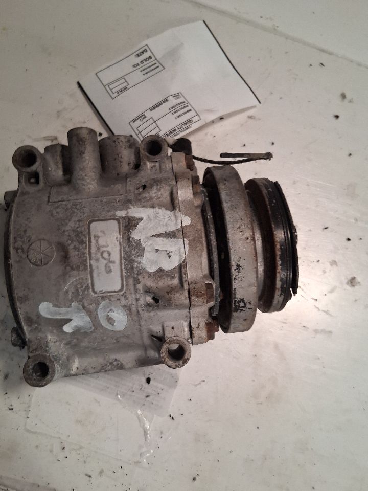 AC Compressor from a 1986 Honda CRX, photo 5