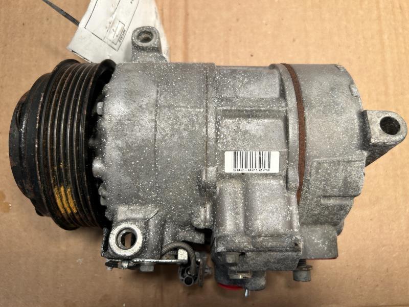 AC Compressor from a 2013 Mercedes-Benz GLK-Class, photo 2
