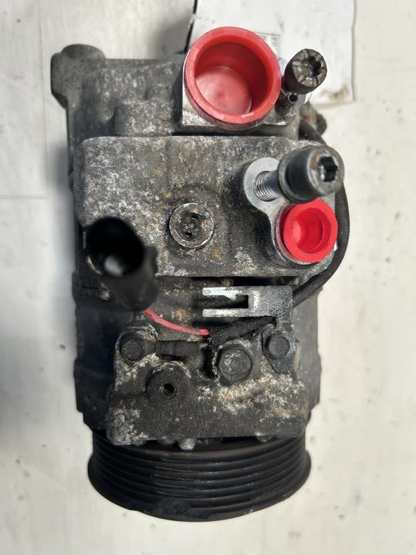 AC Compressor from a 2006 Mercedes-Benz CLK, photo 1