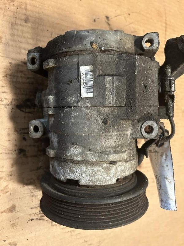 AC Compressor from a 2000 Toyota Avalon, photo 2