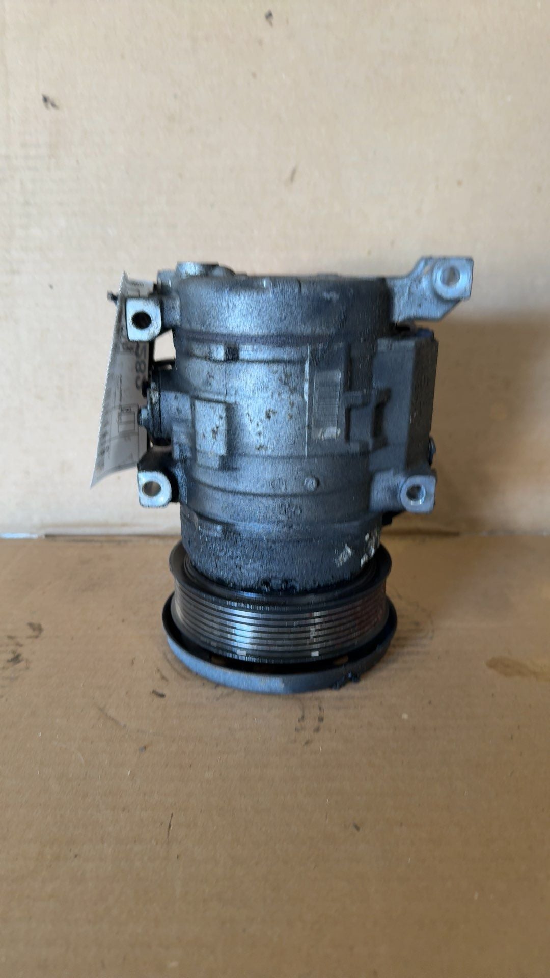 AC Compressor from a 2006 Toyota, photo 2