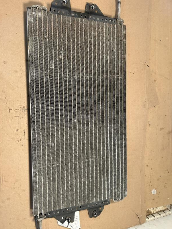AC Condenser from a 1999 GMC Van, photo 1