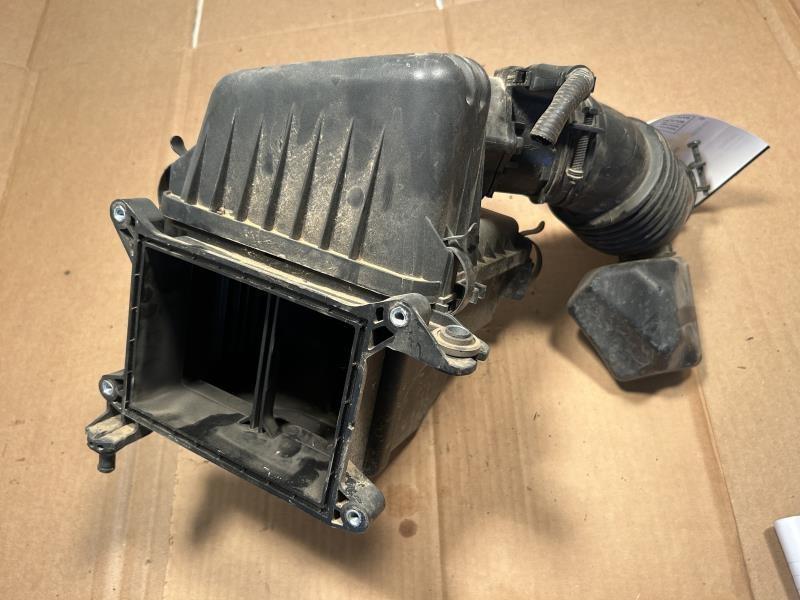 Air Filter Box from a 2010 Hyundai Elantra, photo 1