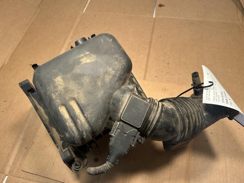 Air Filter Box from a 2010 Hyundai Elantra, photo 2