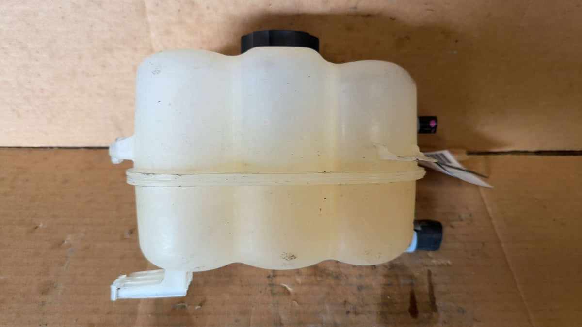 Coolant Reservoir from a 2019 Chevrolet Traverse, photo 2