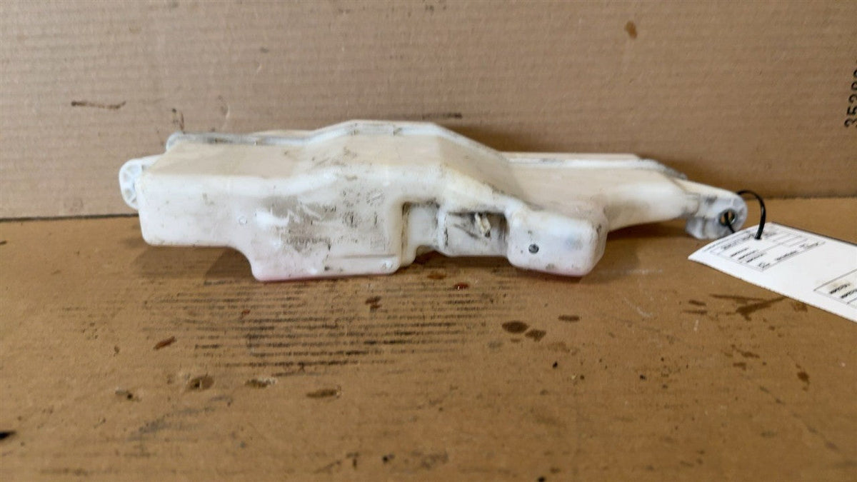 Coolant Reservoir from a 2014 Toyota Camry, photo 4