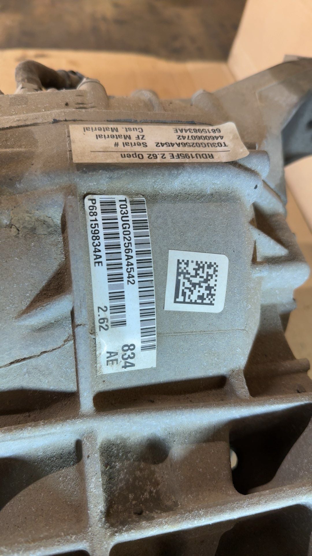 Carrier Assembly from a 2016 Chrysler 300, photo 3